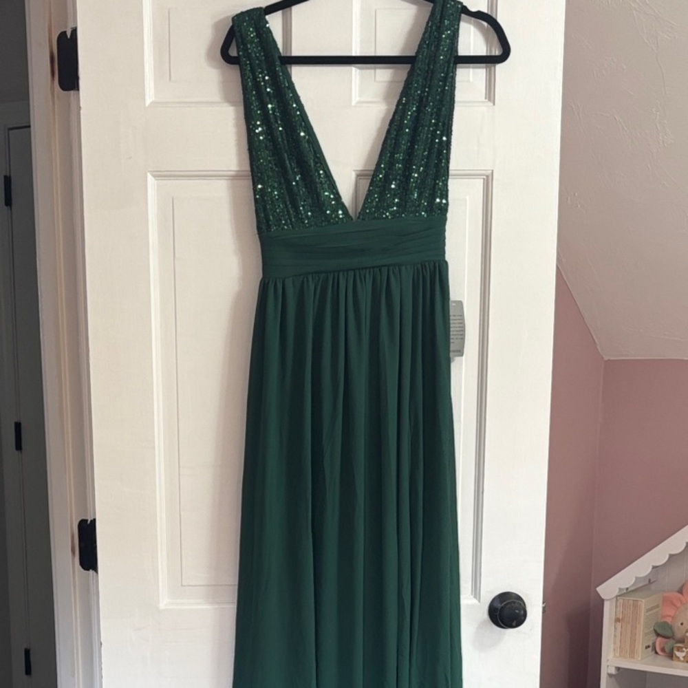 Love By Design Emerald Sequin V-Neck Dress